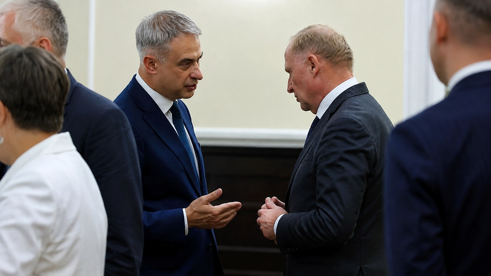 Wicepremier Gawkowski ostrzega: możliwy wyciek danych 19 mln Polaków