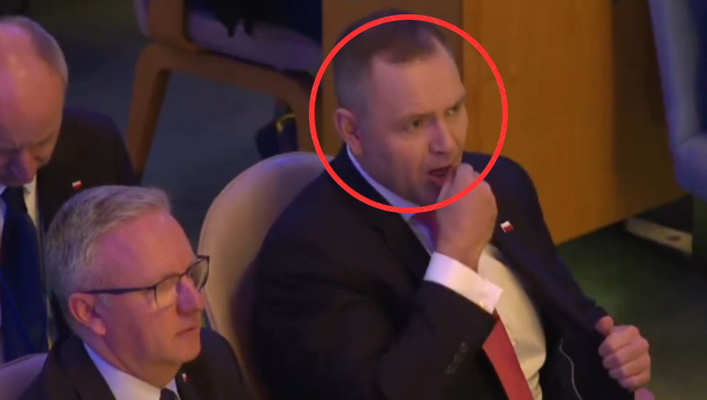 To się musiało tak skończyć! Brejza brutalnie zakpił z „zamachu” na Nawrockiego. „Przedawkowanie”